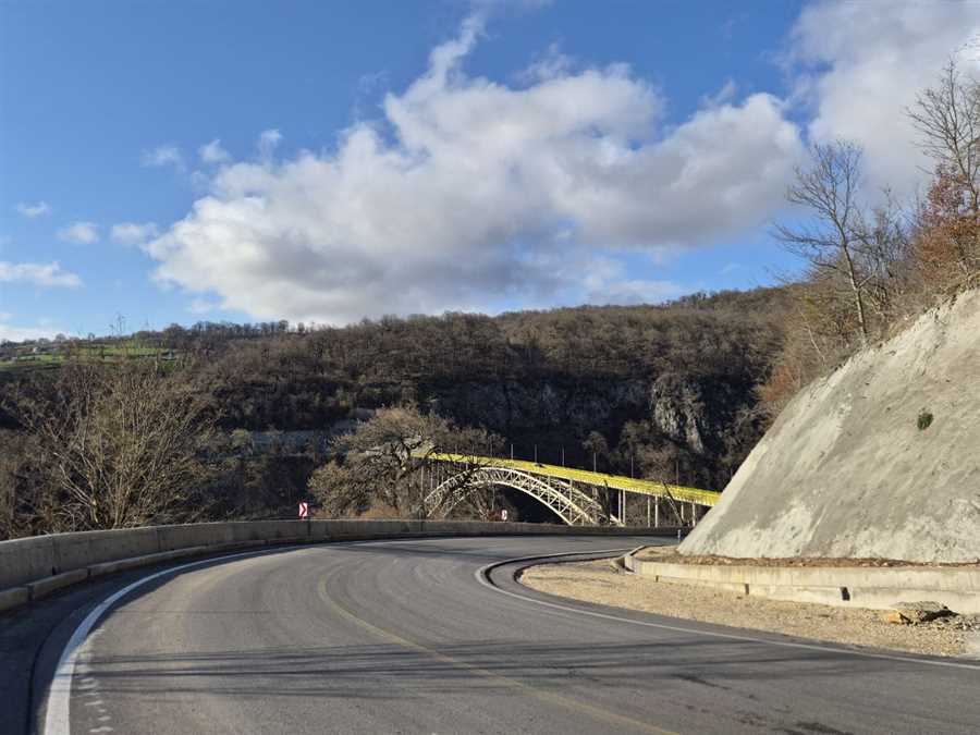 فیلم | تایم‌لپس فرآیند ساخت بزرگ‌ترین پل شمال کشور